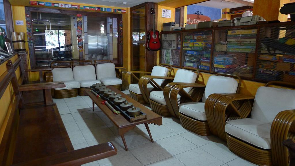 The Mayflower Inn Cebu Екстериор снимка
