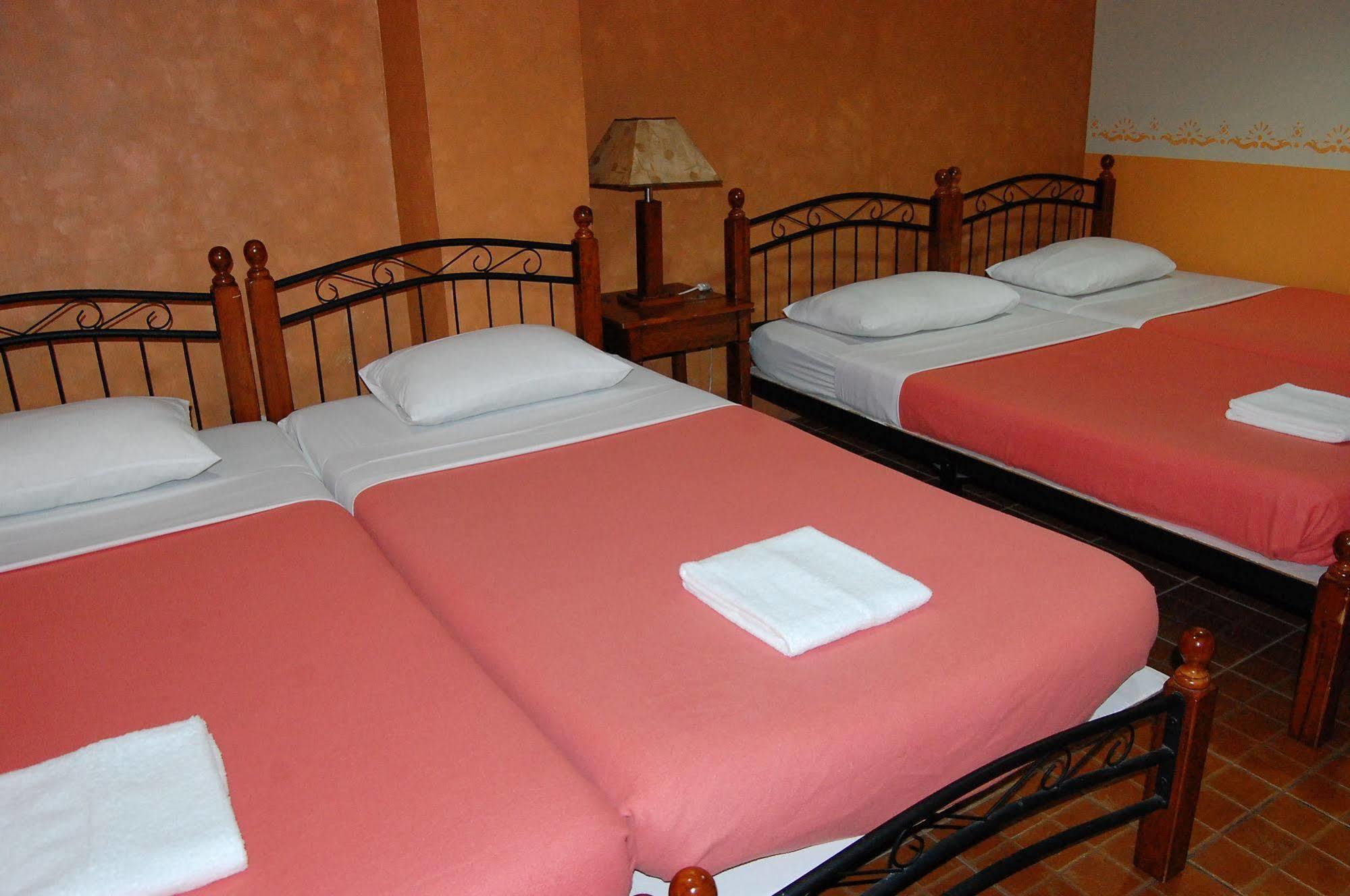The Mayflower Inn Cebu Екстериор снимка