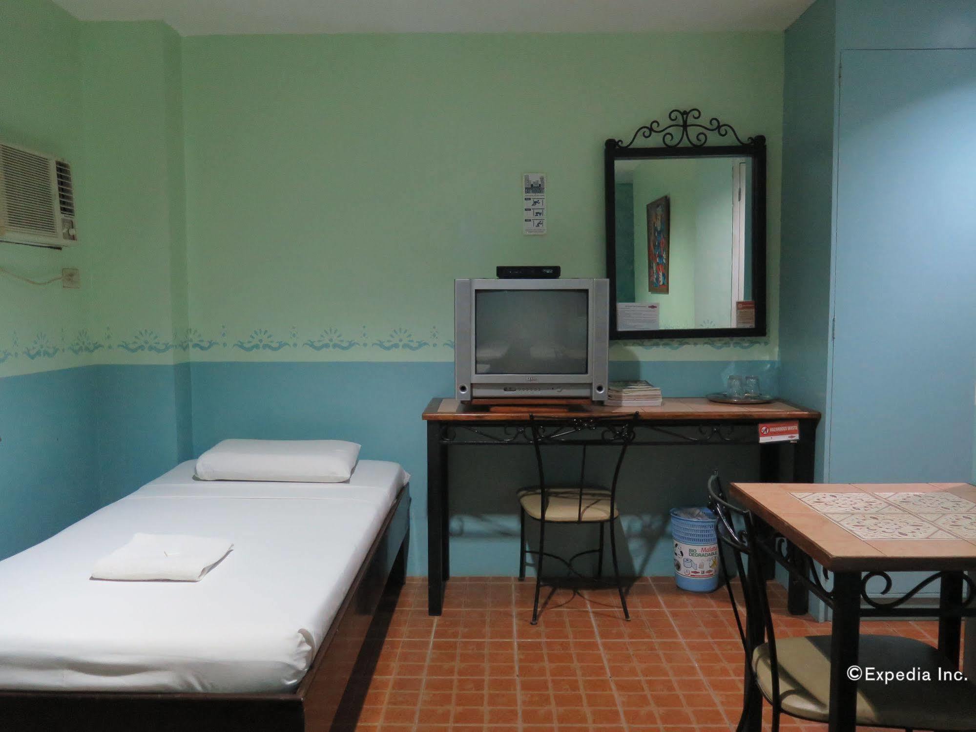 The Mayflower Inn Cebu Екстериор снимка