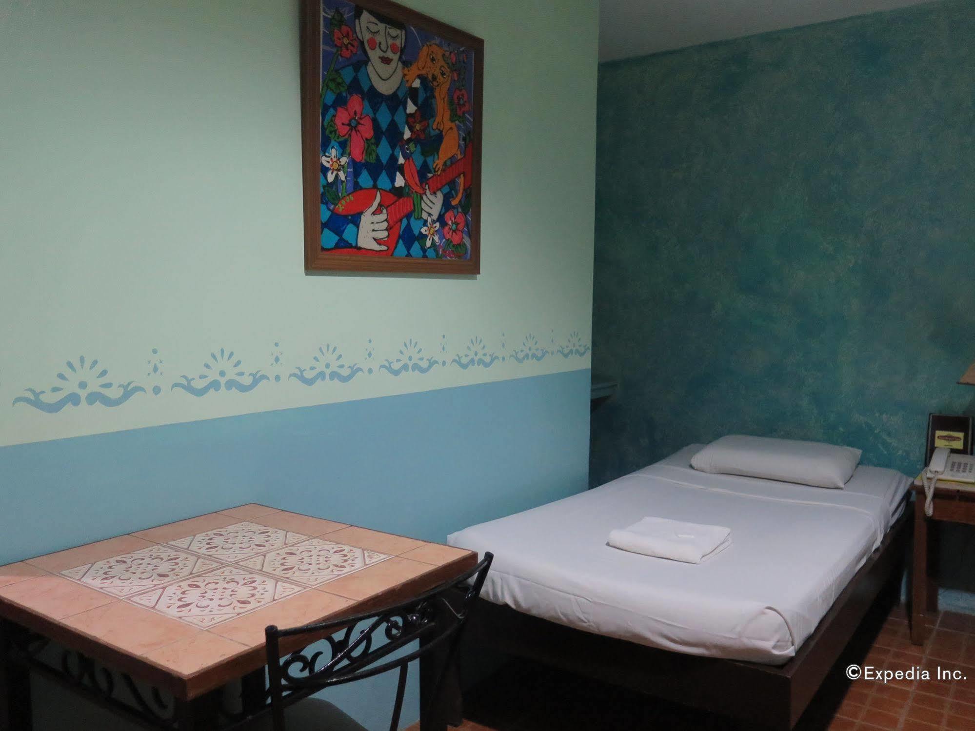 The Mayflower Inn Cebu Екстериор снимка