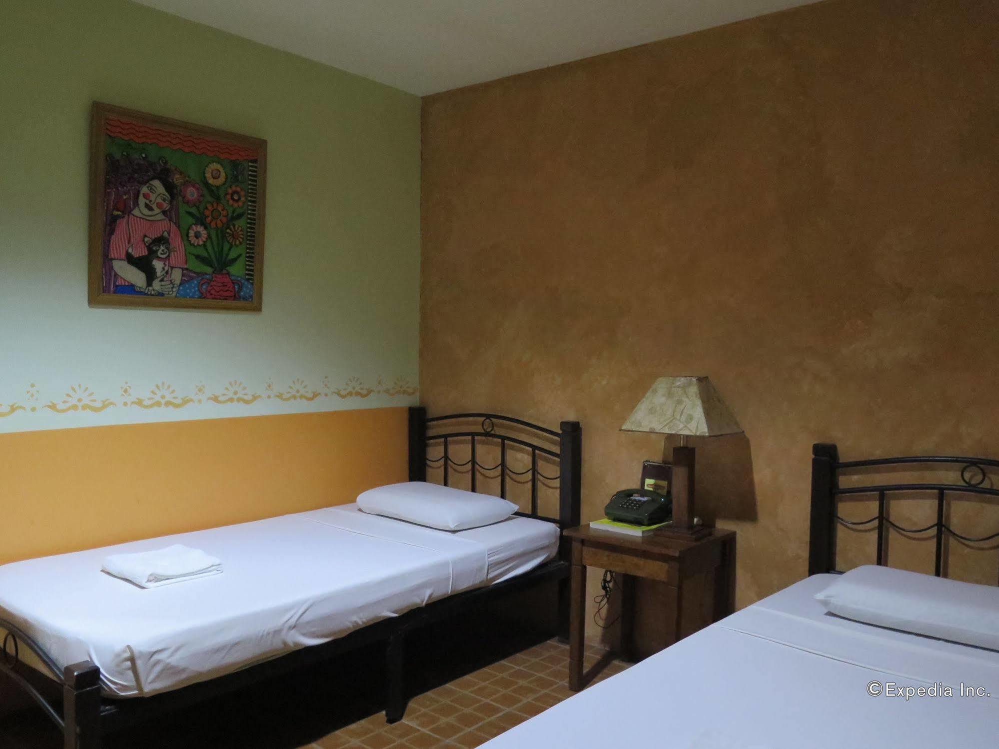 The Mayflower Inn Cebu Екстериор снимка